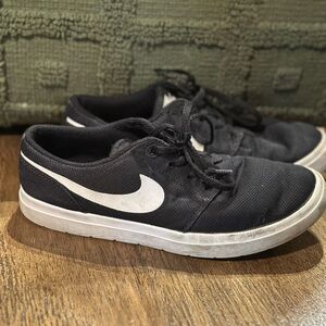 Nike Kids Black and White Sneakers